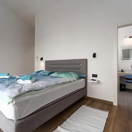 펜션 Holiday House M2 푼타나