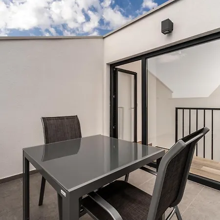Holiday House M2 펜션